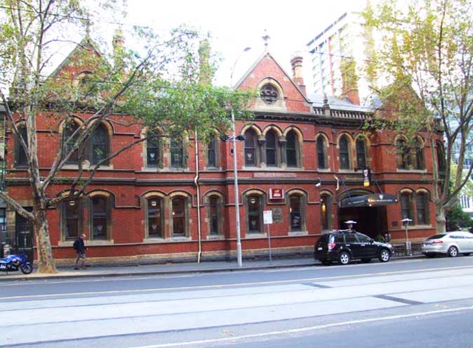 Royal Melbourne Hotel