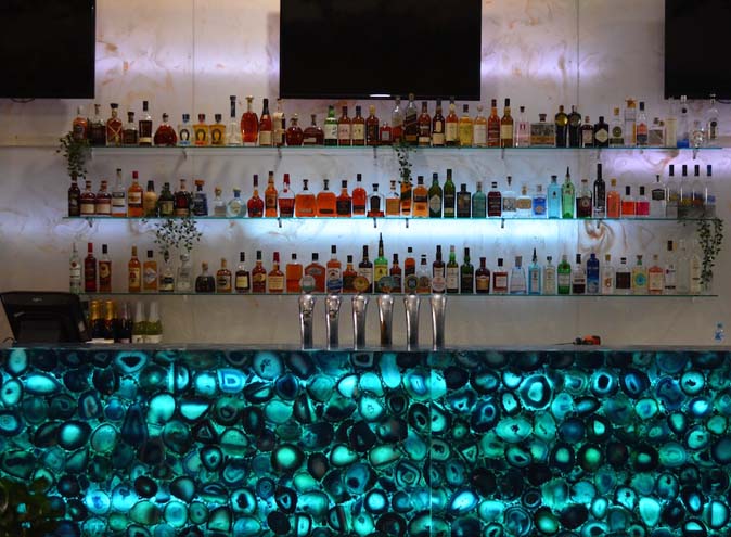 Atlantis Lounge Bar